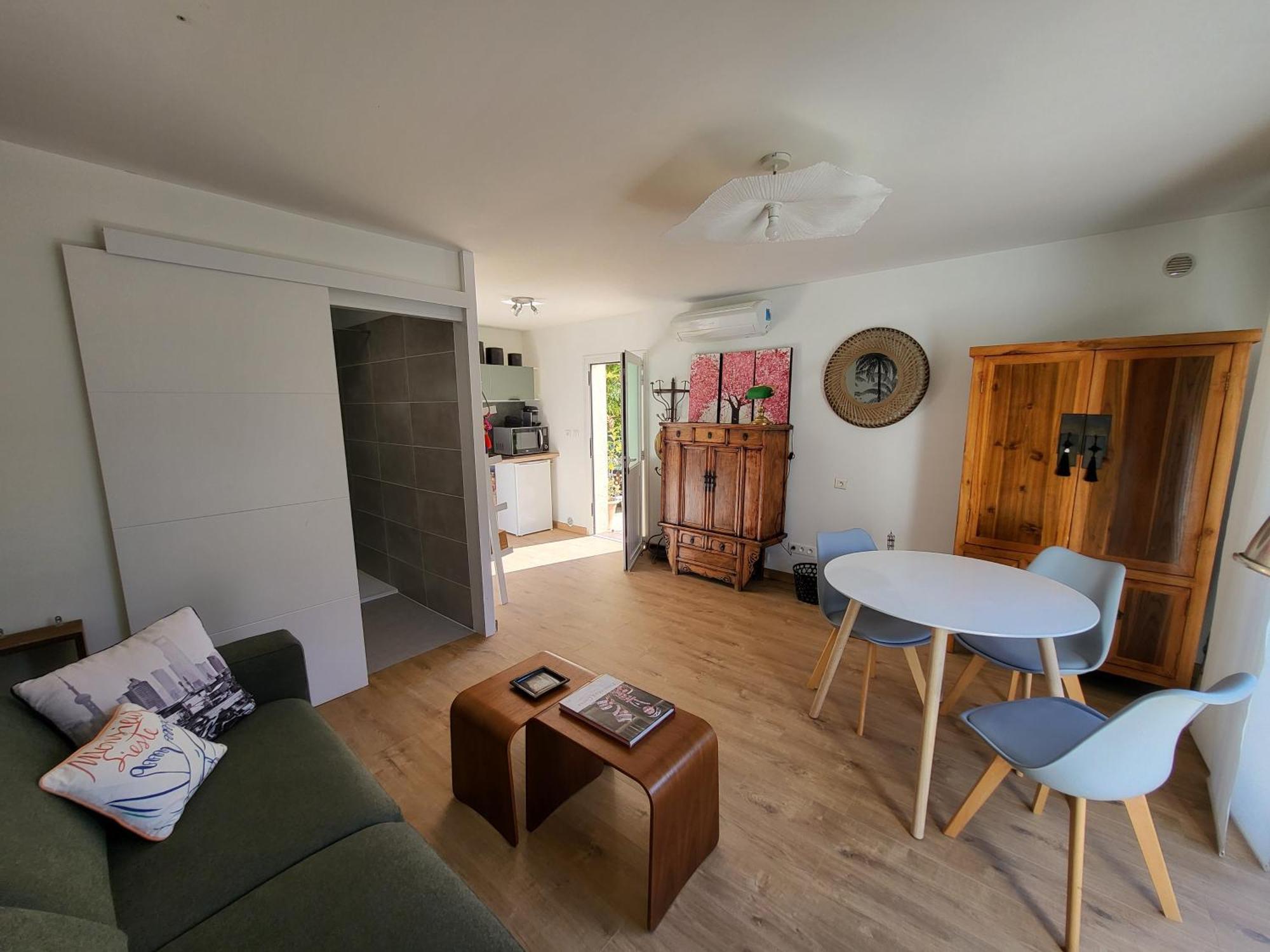 Studio Independant Avec Terrasse A Juan Les Pins Antibes Exteriör bild