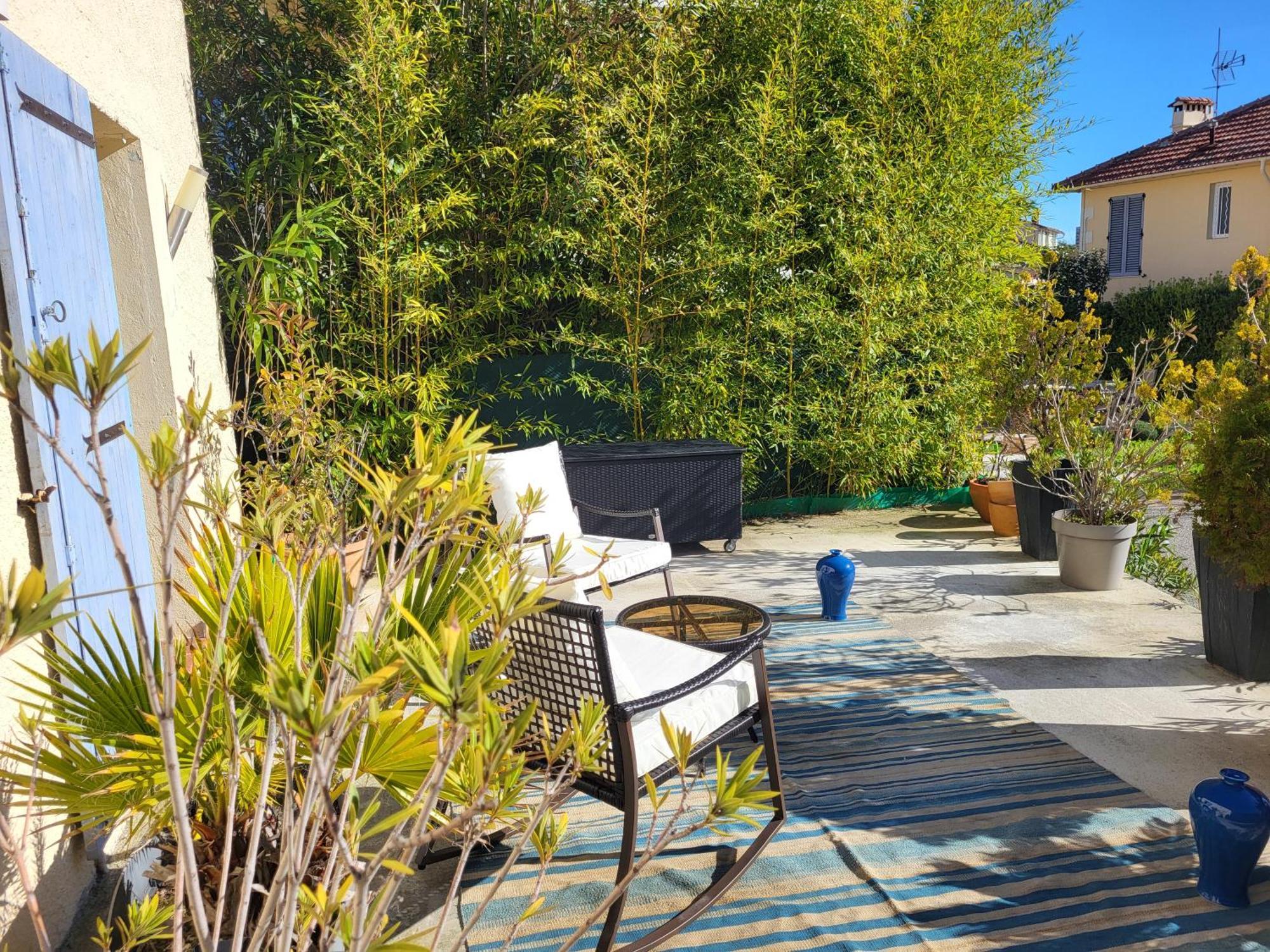 Studio Independant Avec Terrasse A Juan Les Pins Antibes Exteriör bild